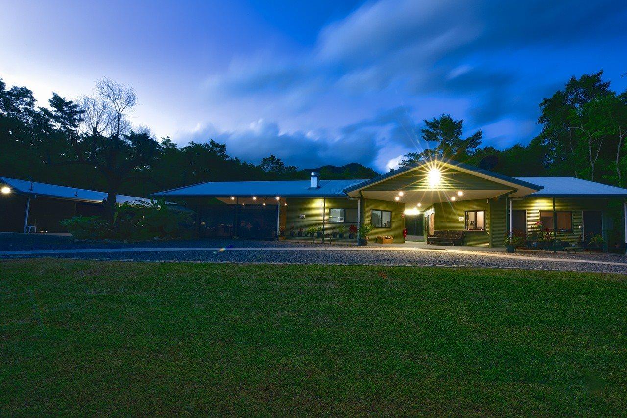 Daintree Peaks Eco Stays Exterior photo